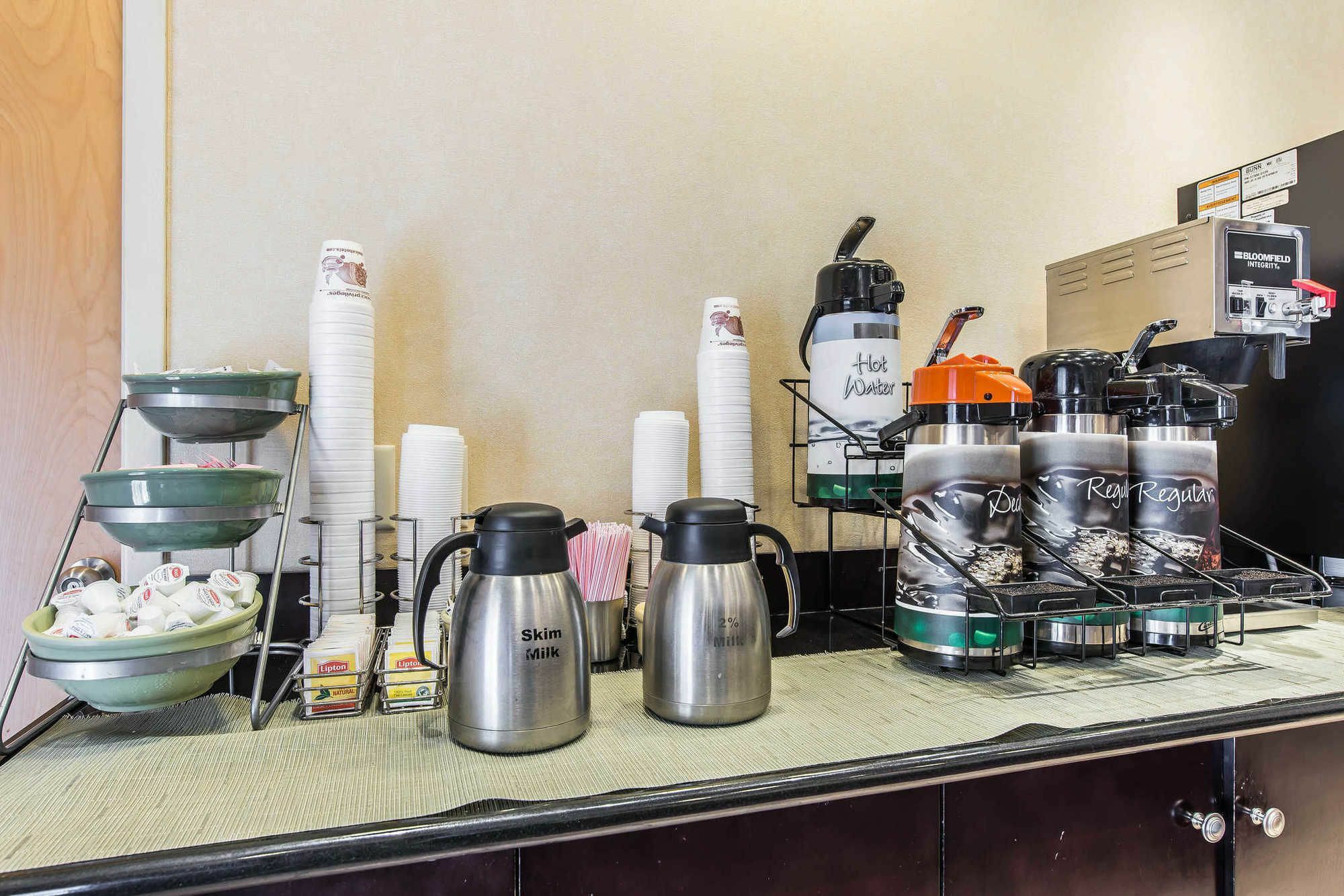 Quality Inn Shelburne - Burlington Экстерьер фото
